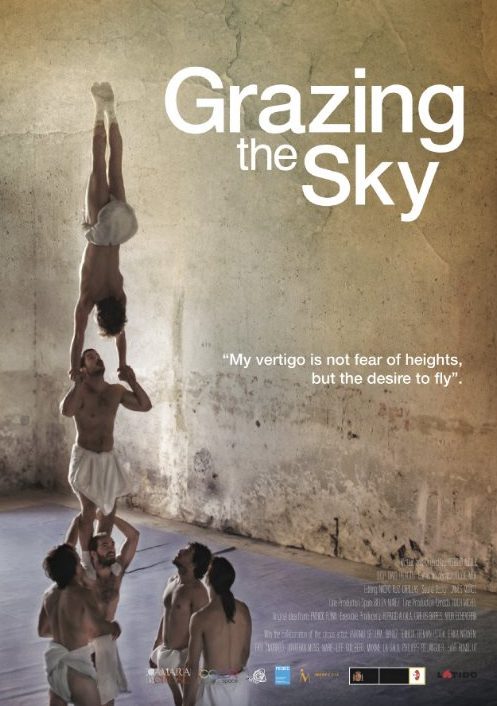 Poster of Grazing the Sky - Internacional