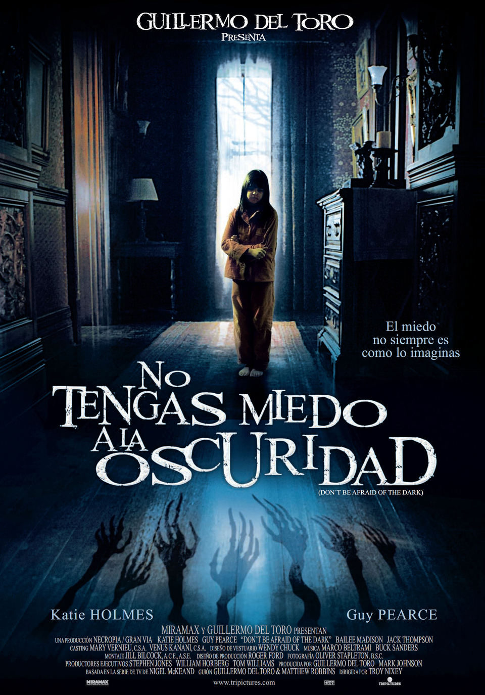 Poster of Don't be Afraid of the Dark - España