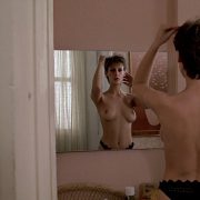 Jamie Lee Curtis naked in front of the mirror in 'Trading Places'