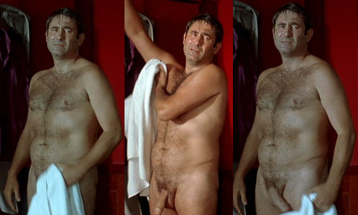 Sergi López completely naked shows his penis in 'Happy End'