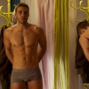 Álex Barahona naked in 'Lo contrario al amor'