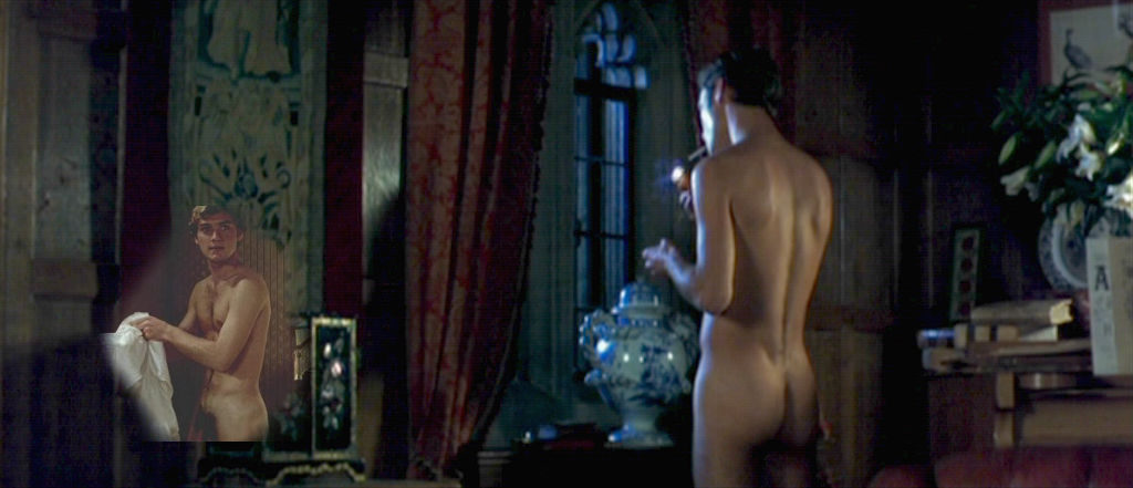 Jude Law fully naked shows penis and ass in 'Wilde'