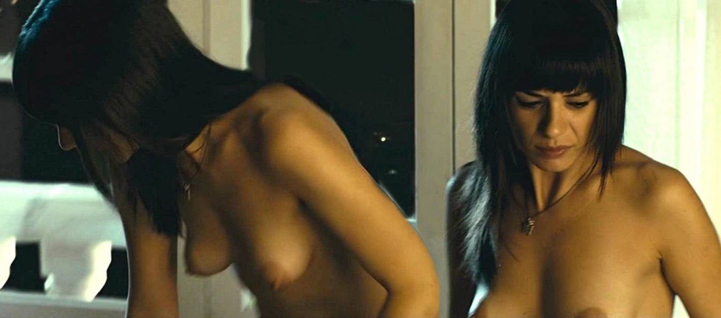 Miren Ibarguren naked having sex in '¿Estás ahí?'