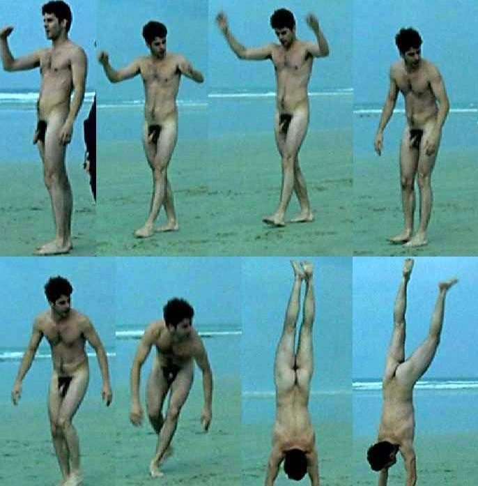 Eduardo Noriega shows his penis totally naked in 'Novo'