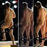 Chris Evans totally naked shows his bottom in 'What's Your Number?'