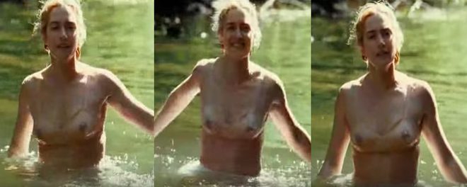 Kate Winslet shows her boobs in 'The Reader'