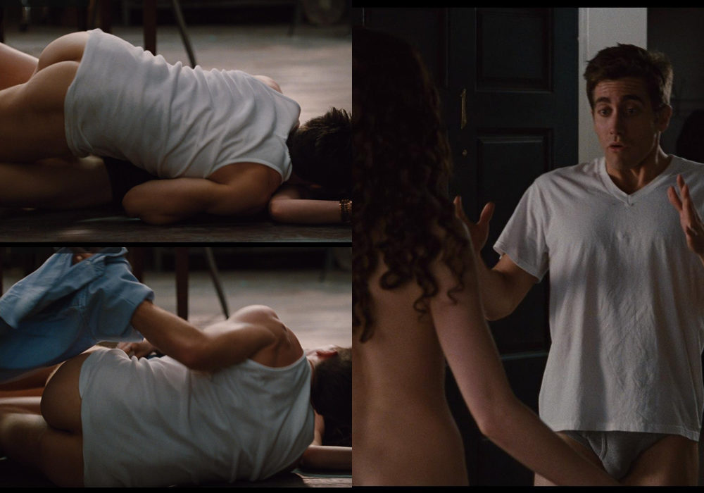 Jake Gyllenhaal shows his butt in 'Love & Other Drugs'