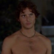 Peter Facinelli shows his butt in 'Honest'