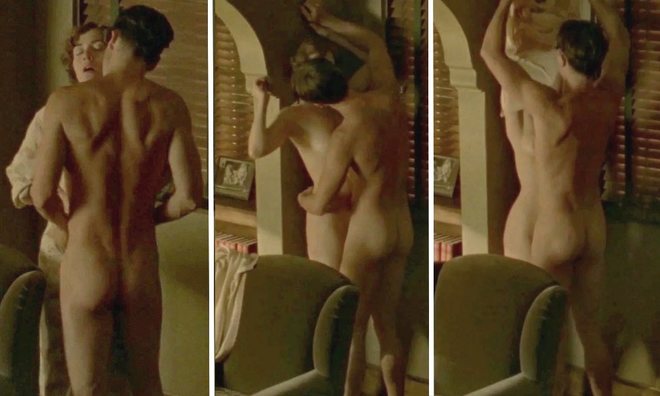 Guy Pearce shows his butt in 'Mildred Pierce'