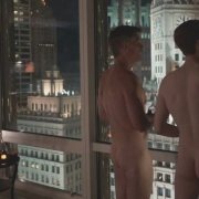 Cameron Monaghan shows his butt in 'Shameless'
