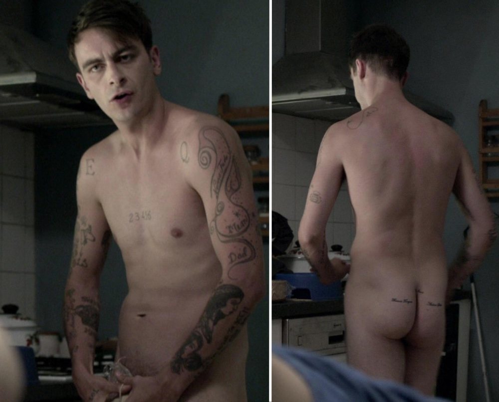 Joseph Gilgun shows his butt in 'Misfits'