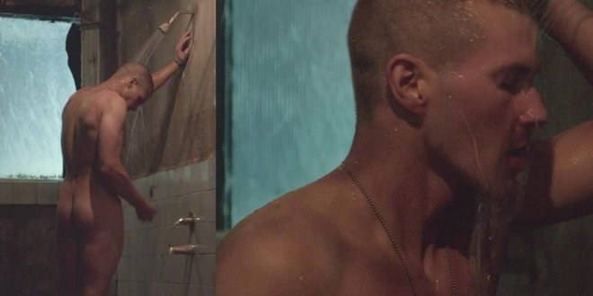 Josh Kelly shows his butt in 'Jarhead 2'