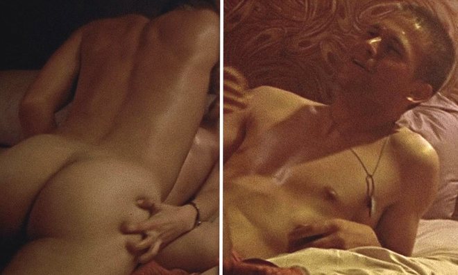 Matthew Davis shows his butt in 'Tigerland'