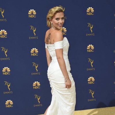 Scarlett Johansson at the Emmys 2018 red carpet