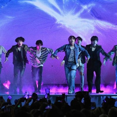 Burn the Stage: The Movie