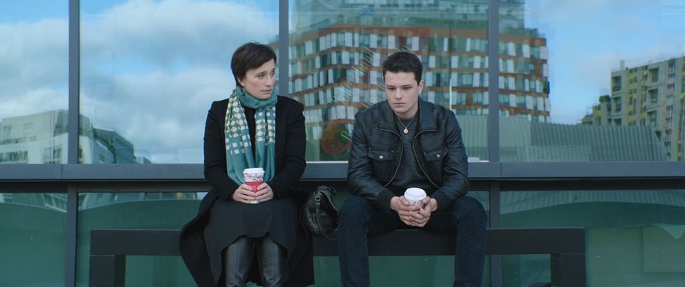 Imagen de la película In Your Hands