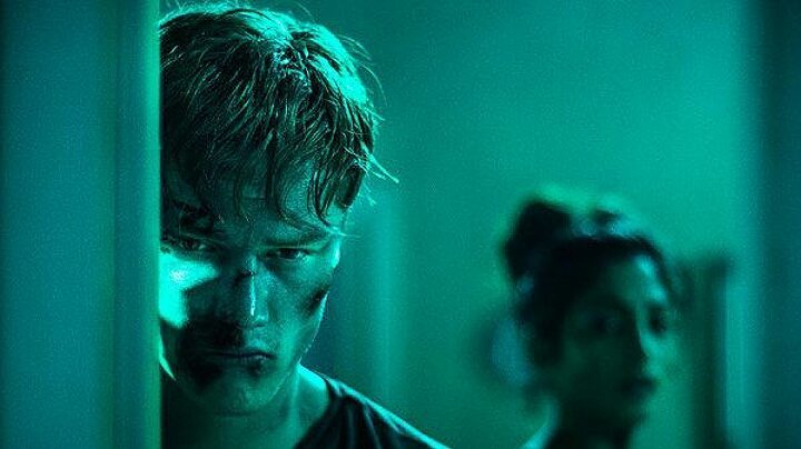 Imagen de la película Await Further Instructions