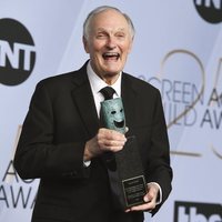 Alalan Alda with his 2019 SAG Life Achievement Award