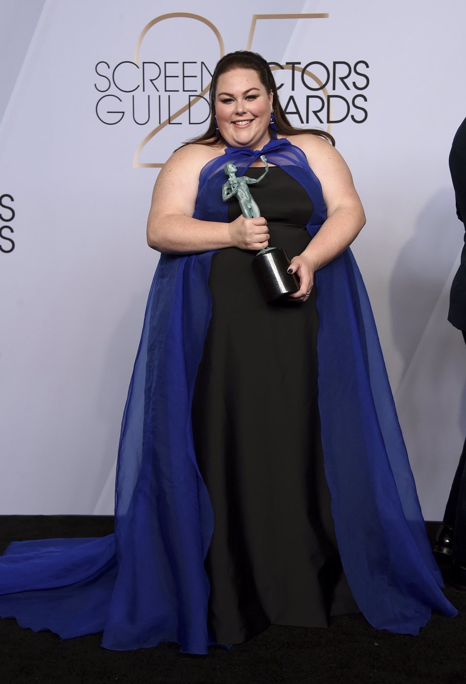 Chrissy Metz with the SAG Award for the 'This Is Us' cast