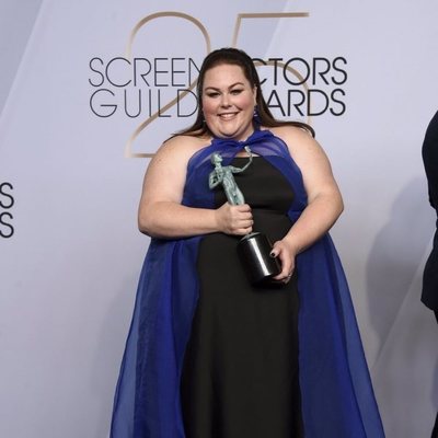 Chrissy Metz with the SAG Award for the 'This Is Us' cast