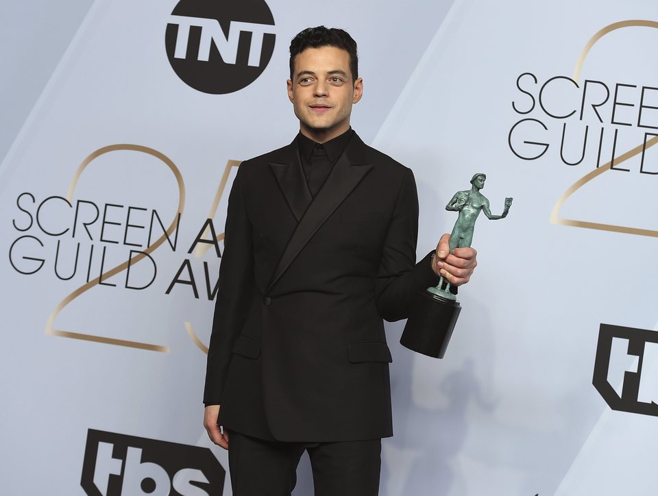 Rami Malek with his SAG award for Best Male Actor