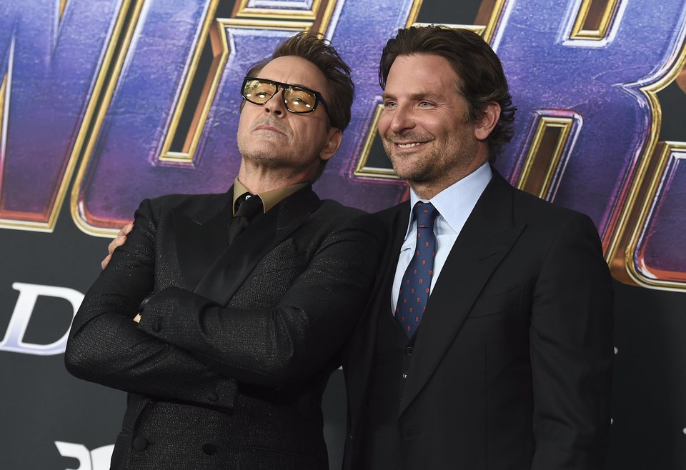 Robert Downey Jr and Bradley Cooper on the red carpet of 'Avengers: Endgame'
