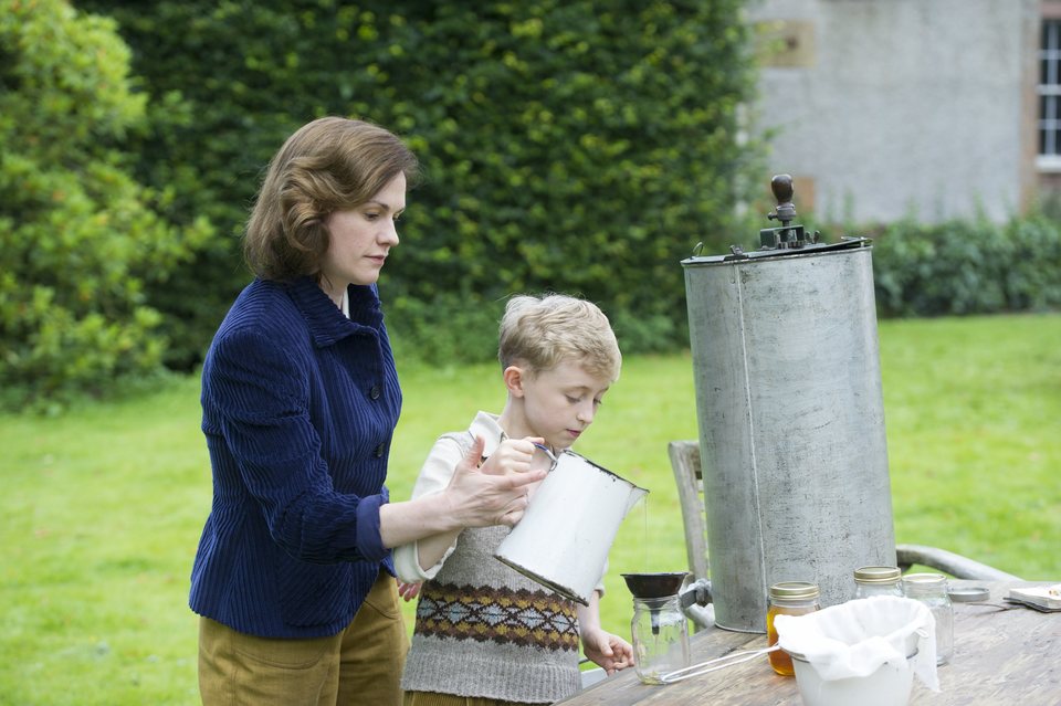 Imagen de la película Tell It to the Bees