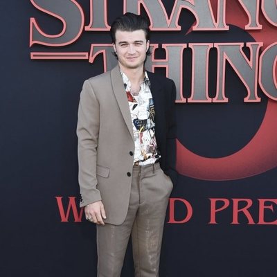 Joe Keery in the 'Stranger Things' Season 3 Premiere