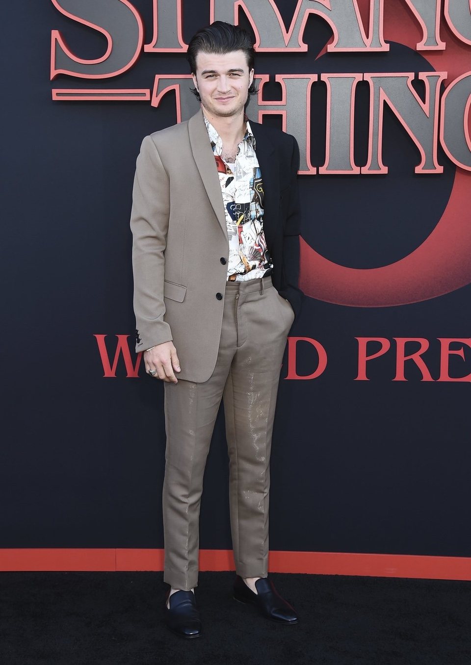 Joe Keery in the 'Stranger Things' Season 3 Premiere