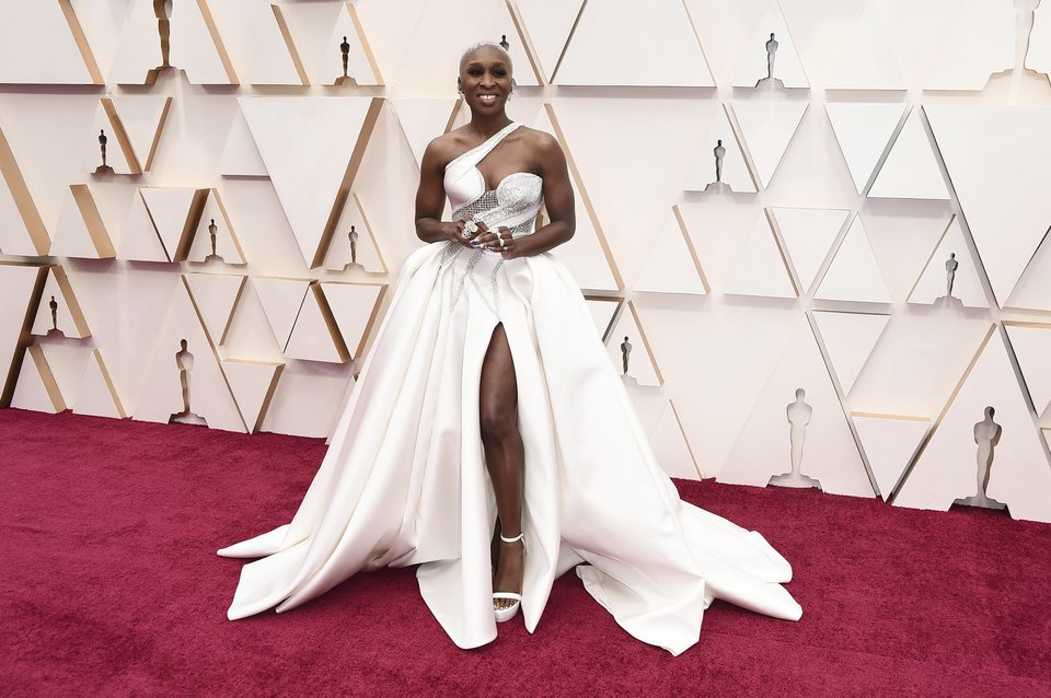 Cynthia Erivo at the Oscar 2020 red carpet