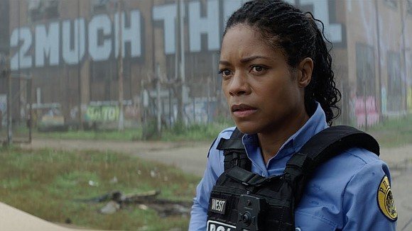 Imagen de la película Black and Blue