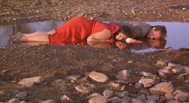 Imagen de la película Profundo carmesí