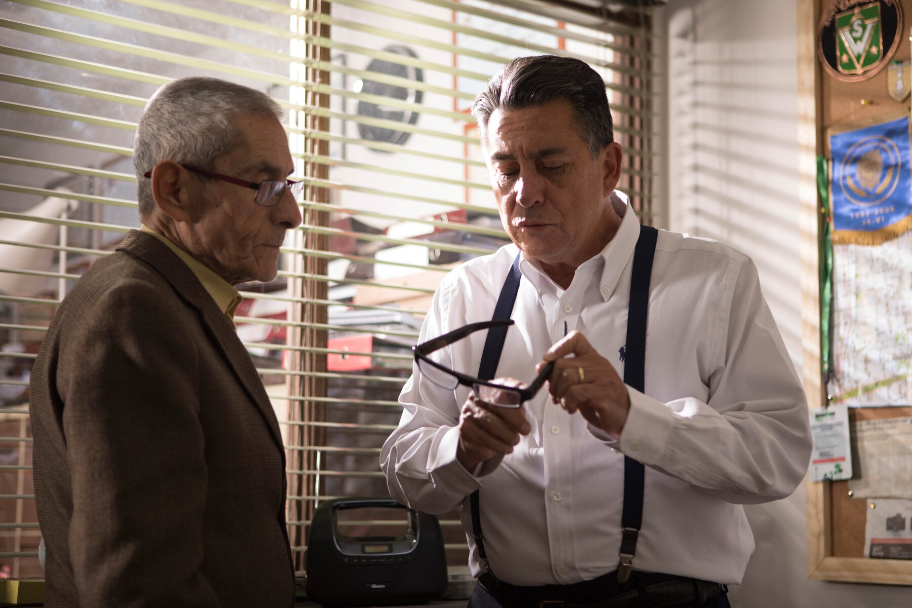 Imagen de la película The Mole Agent