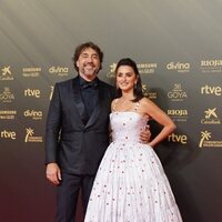 Penélope Cruz and Javier Bardem at the Goya 2022 red carpet