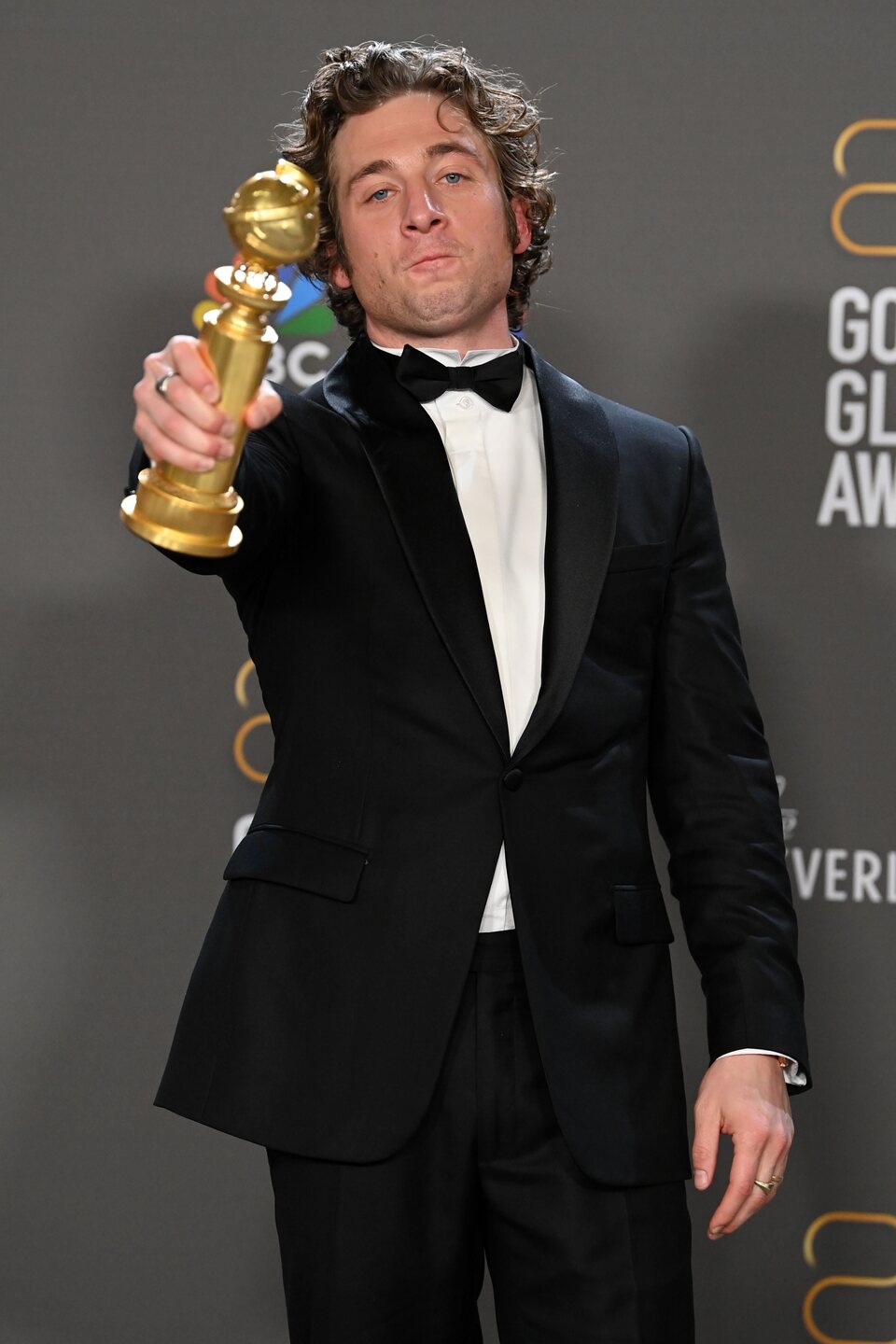 Jeremy Allen White, winner of the Golden Globe 2023 for best actor in a series