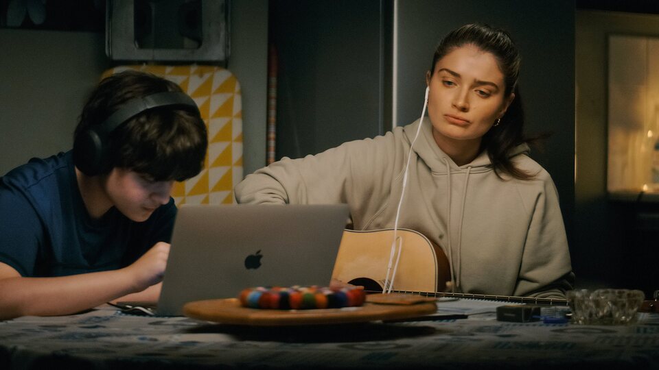 Imagen de la película Flora and Son