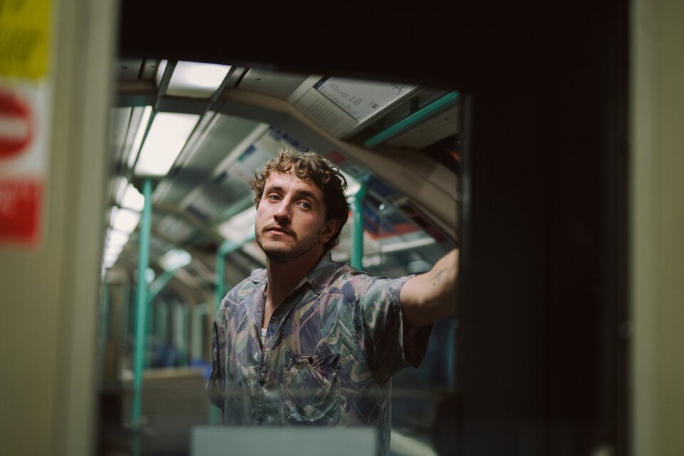 Imagen de la película All of Us Strangers