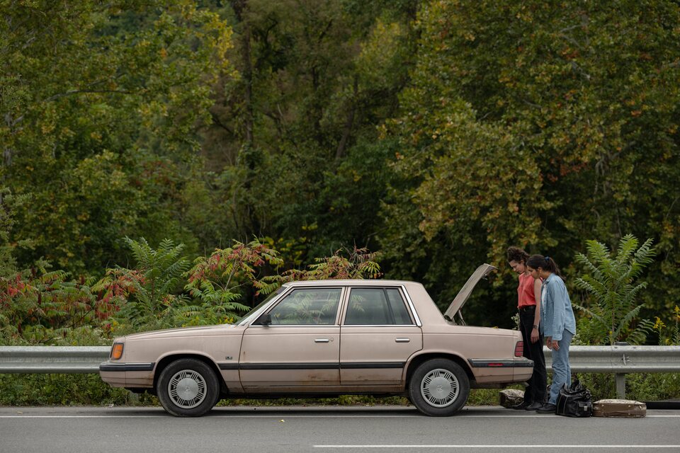 Imagen de la película Drive-Away Dolls