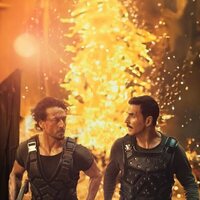 Bade Miyan Chote Miyan