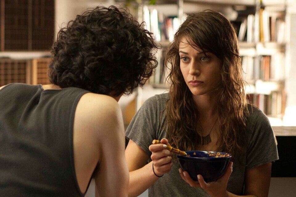Lizzy Caplan