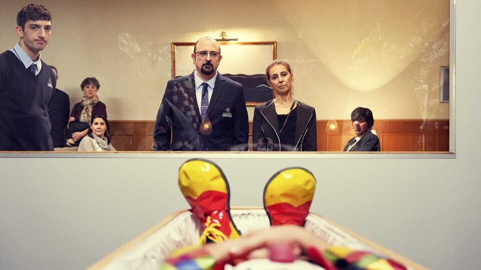 Imagen de la serie Muertos S.L.