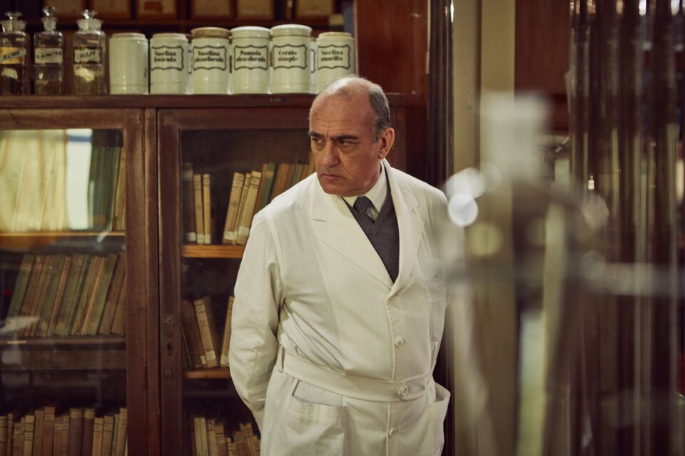Imagen de la serie Santa Evita