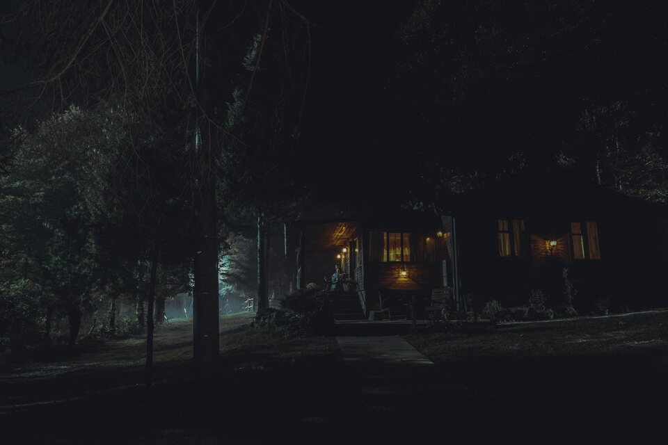 Imagen de la película The Strangers: Chapter 1