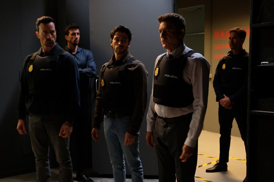 Imagen de la serie Servir y proteger
