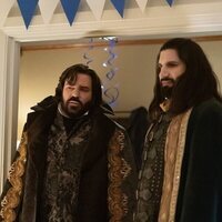 Lo que hacemos en las sombras