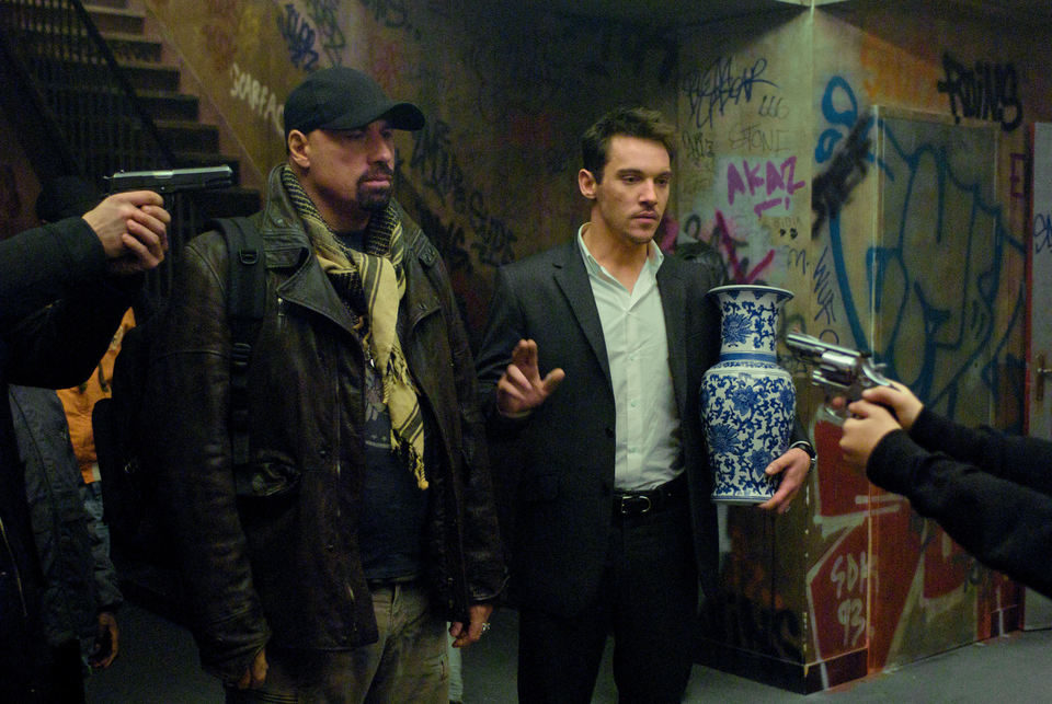 Imagen de la película From Paris with Love