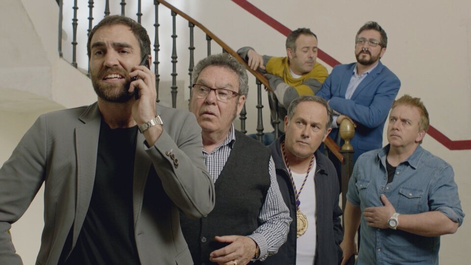 Alli abajo