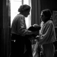 Foto de 'The Girl with the Needle'