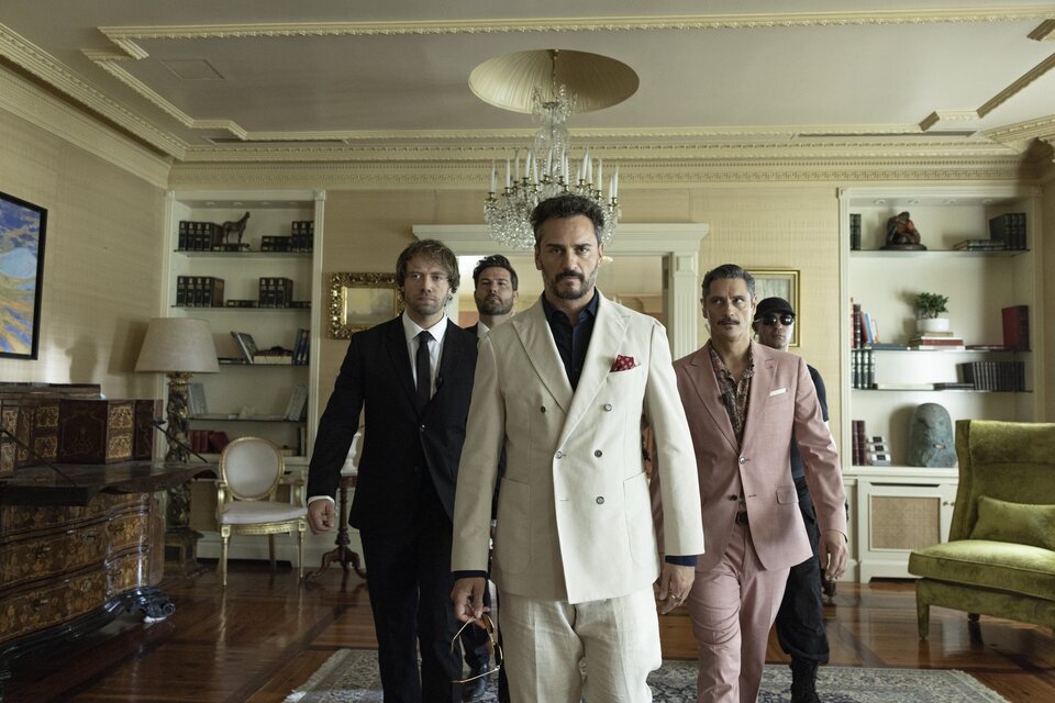 Imagen de la serie Suspicious Minds
