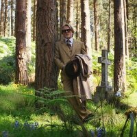 Wake Up Dead Man: A Knives Out Mystery